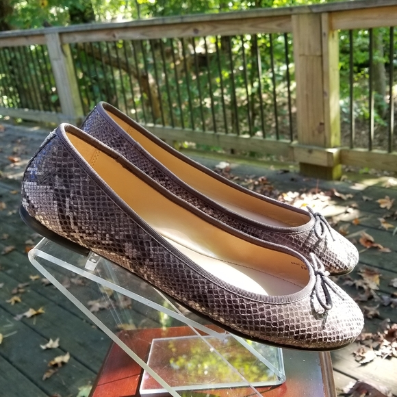 banana republic snakeskin flats